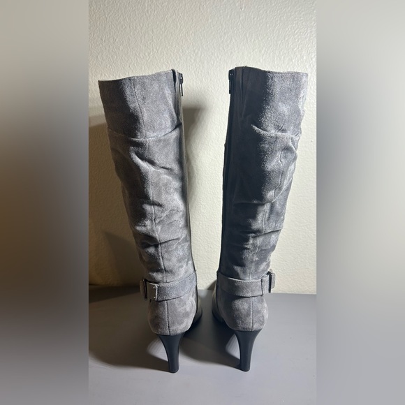 Bass Gray Suede Boots - Picture 5 of 11